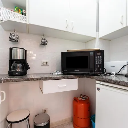 Estudio Hercules Apartment